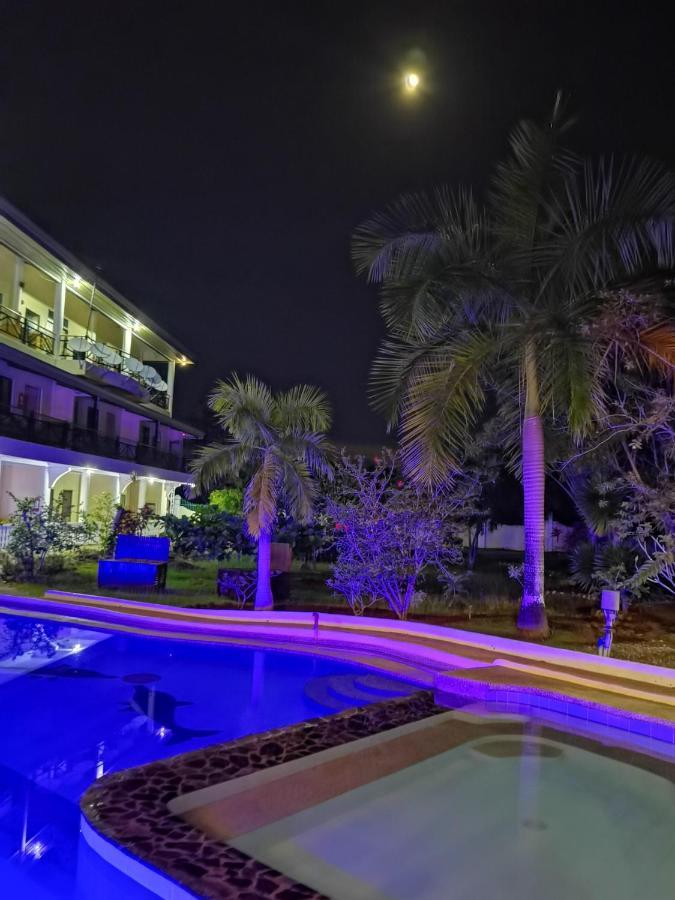 Nickles Park Resort Panglao Bagian luar foto